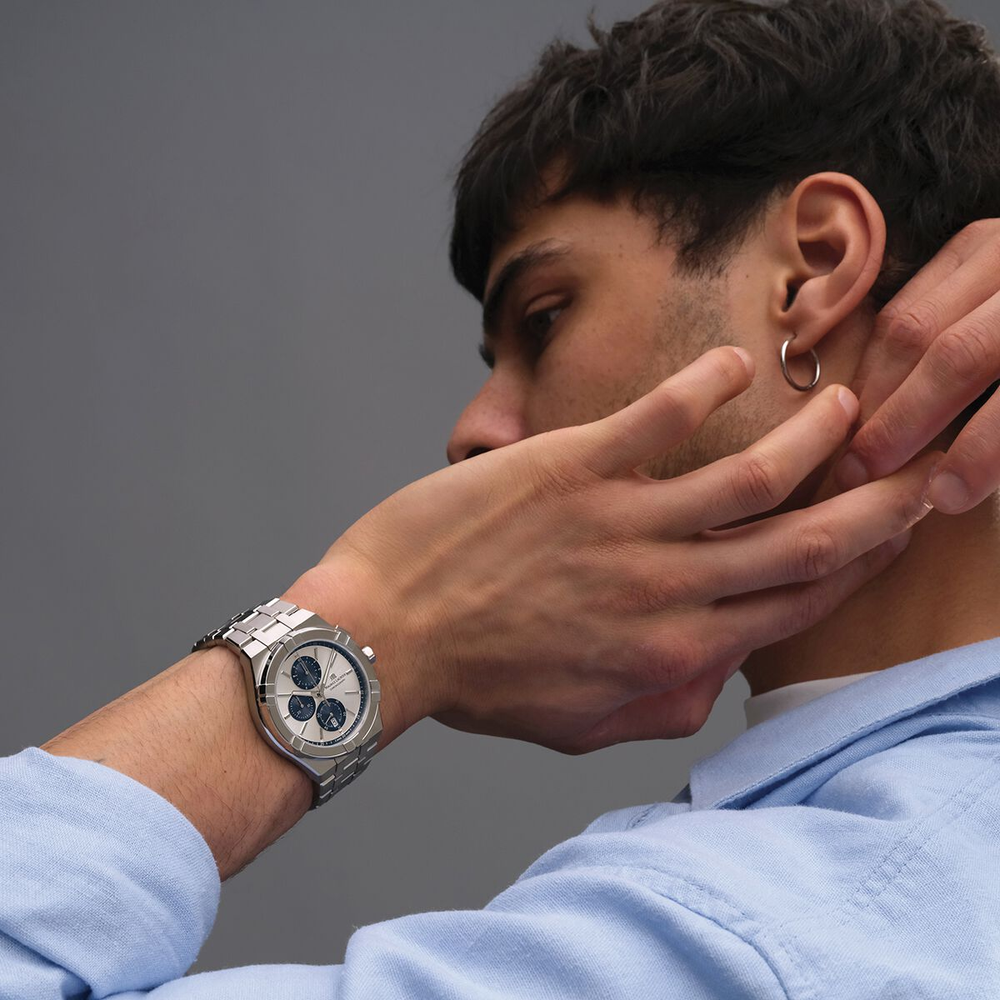 Aikon Quartz Chronograph