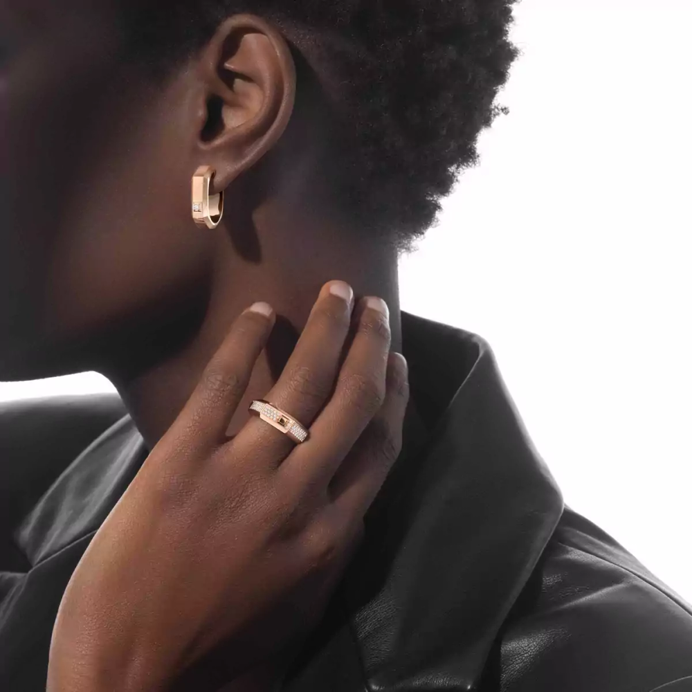 Bague Moderniste pavée, moyen modèle