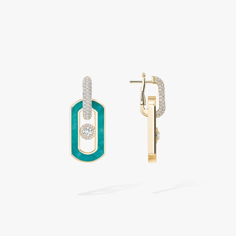 Boucles d'oreilles pendantes So Move amazonite Boucles d'oreilles So Move en or jaune 18 carats et amazonite, pavées de diamants et serties en leur centre d'un diamant mobile taille brillant, sublimé par un entourage diamants.