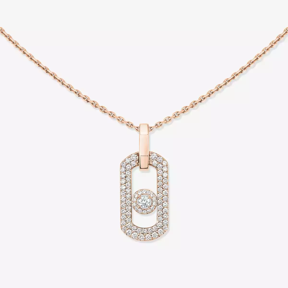 Collier So Move pavé Collier So Move en or rose 18 carats, motif pavé de diamants et serti d'un diamant mobile taille brillant, sublimé par un entourage diamants. Ajustable grâce à son fermoir coulissant.