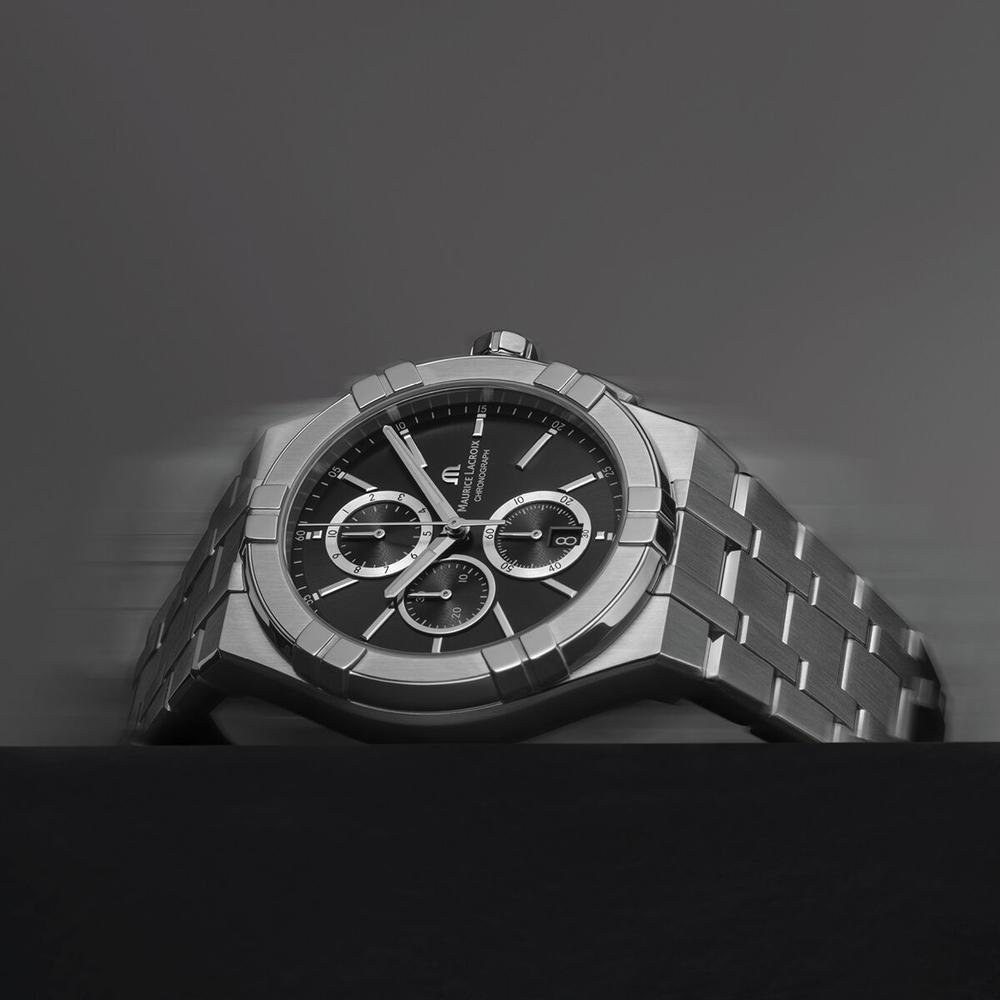 Aikon Quartz Chronograph