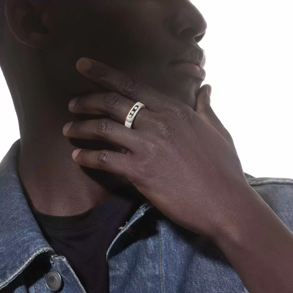 Bague Move Noa ciselée, petit modèle