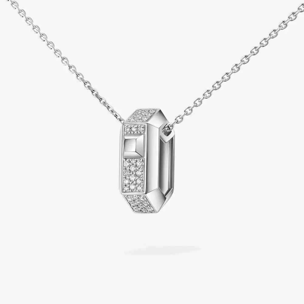 Collier pendentif Moderniste Collier Moderniste en or blanc 18 carats, pavé de diamants. Ajustable grâce à son fermoir coulissant.